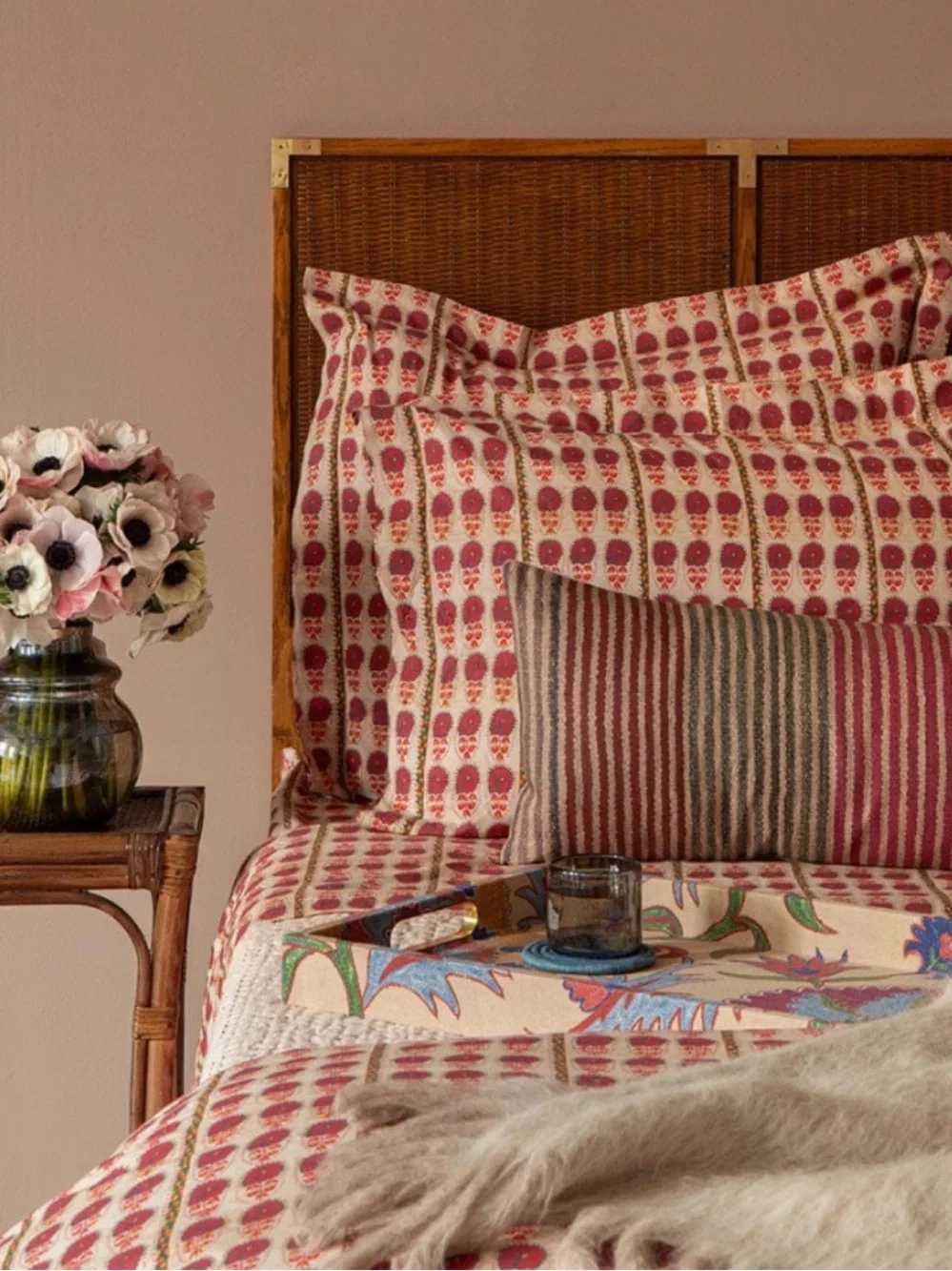 St. Frank Fuchsia Daisy Suzani Sheet Set
